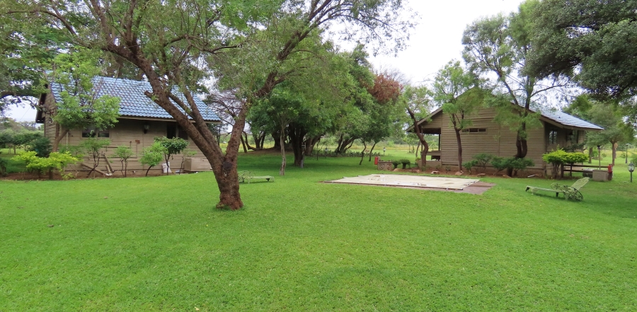 6 Bedroom Property for Sale in Vaalwater Limpopo