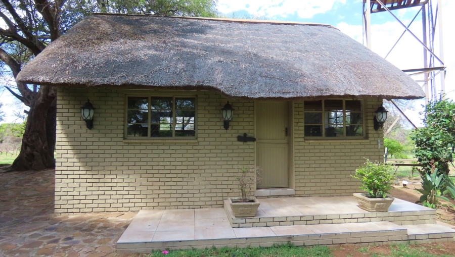 6 Bedroom Property for Sale in Vaalwater Limpopo