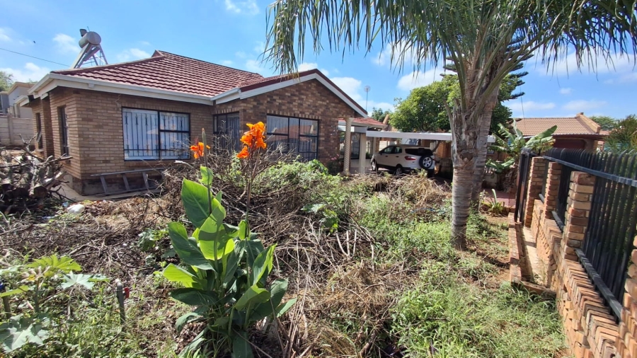 3 Bedroom Property for Sale in Flora Park Limpopo