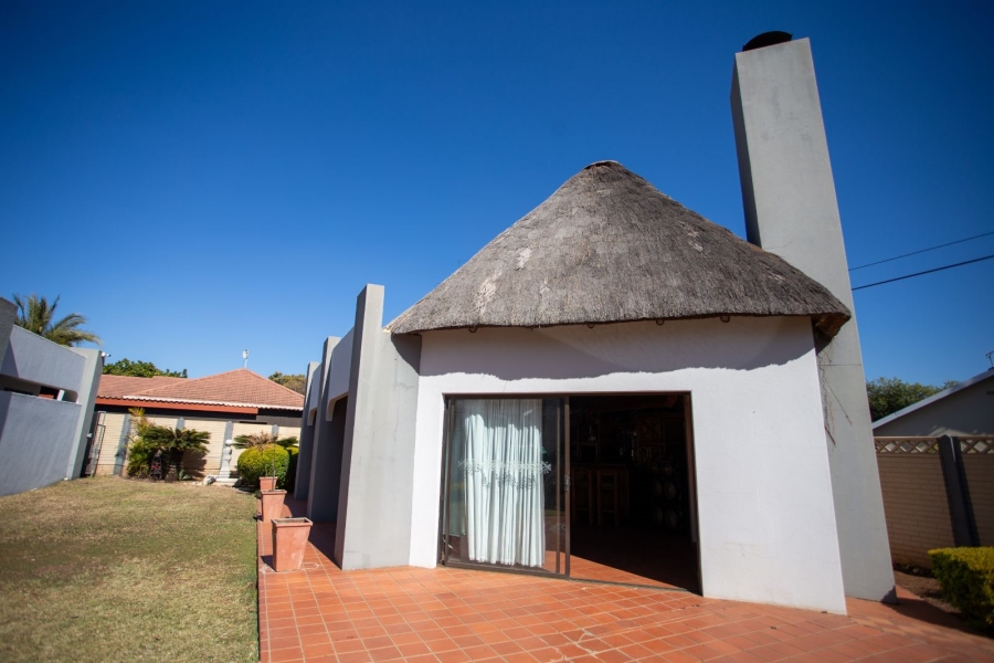 4 Bedroom Property for Sale in Kameeldoringpark Limpopo