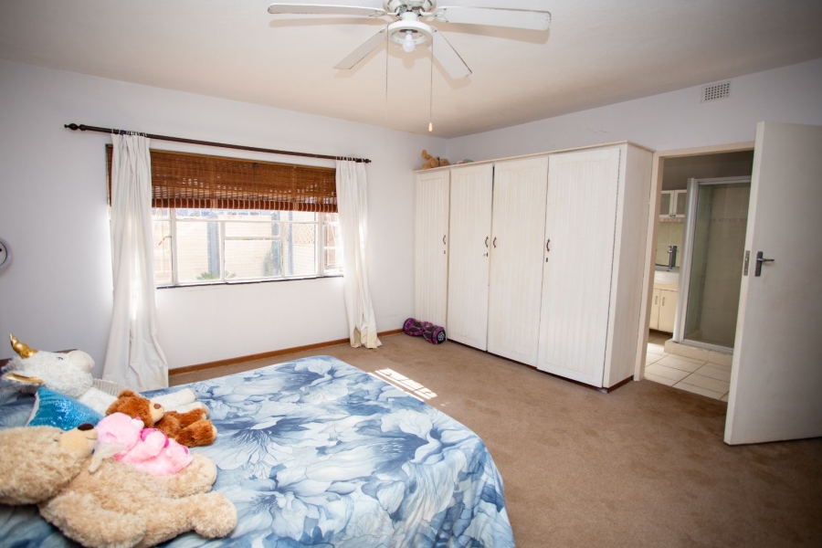 4 Bedroom Property for Sale in Kameeldoringpark Limpopo