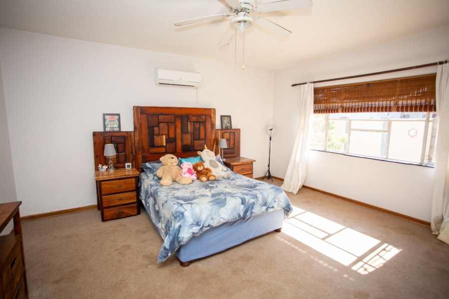 4 Bedroom Property for Sale in Kameeldoringpark Limpopo