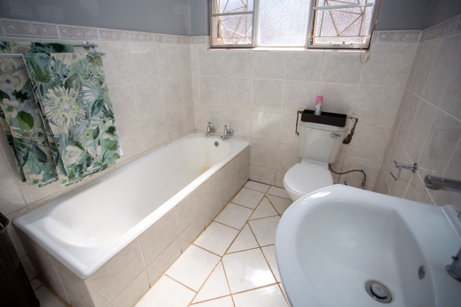 4 Bedroom Property for Sale in Kameeldoringpark Limpopo