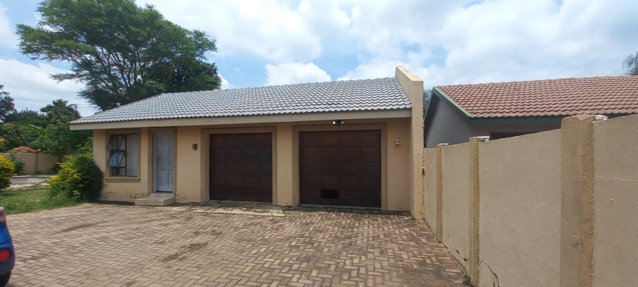 3 Bedroom Property for Sale in Fauna Park Limpopo