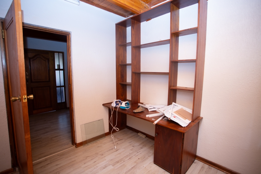 5 Bedroom Property for Sale in Chroompark Limpopo