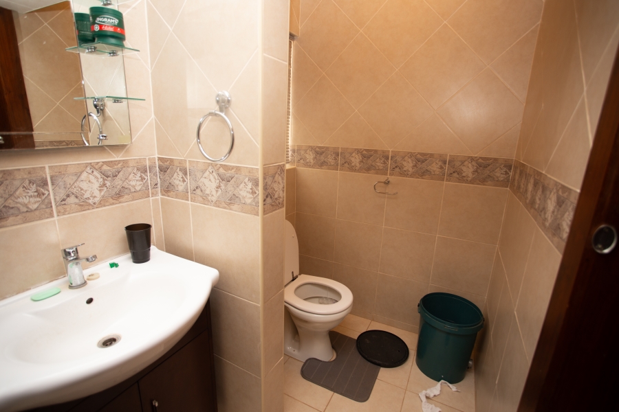 5 Bedroom Property for Sale in Chroompark Limpopo