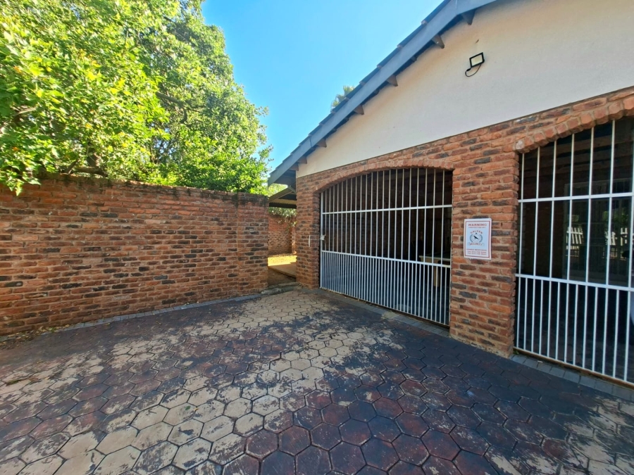 6 Bedroom Property for Sale in Bela Bela Limpopo