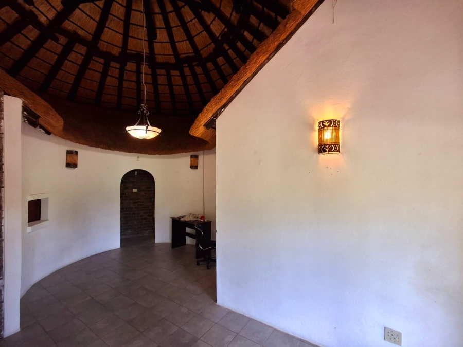 To Let 2 Bedroom Property for Rent in Myngenoegen A H Limpopo