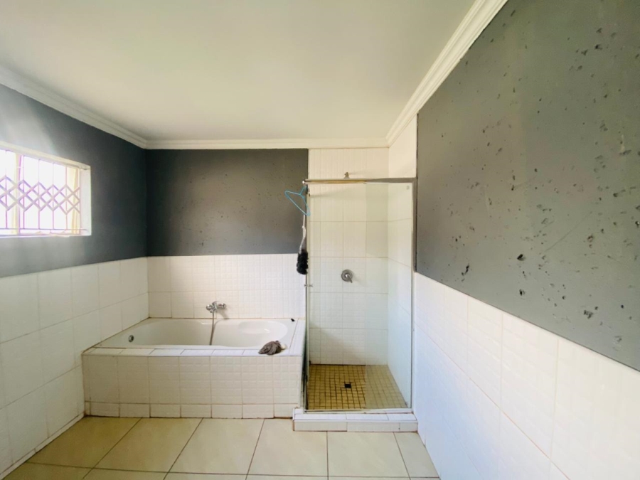 4 Bedroom Property for Sale in Thohoyandou Limpopo