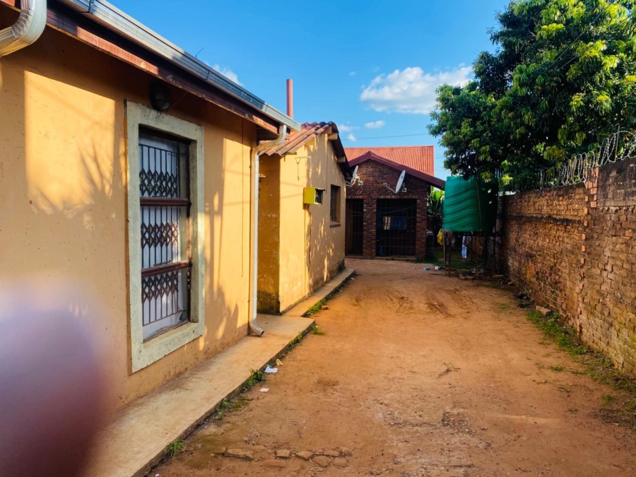 12 Bedroom Property for Sale in Thohoyandou Limpopo