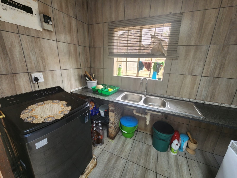 5 Bedroom Property for Sale in Northam Limpopo