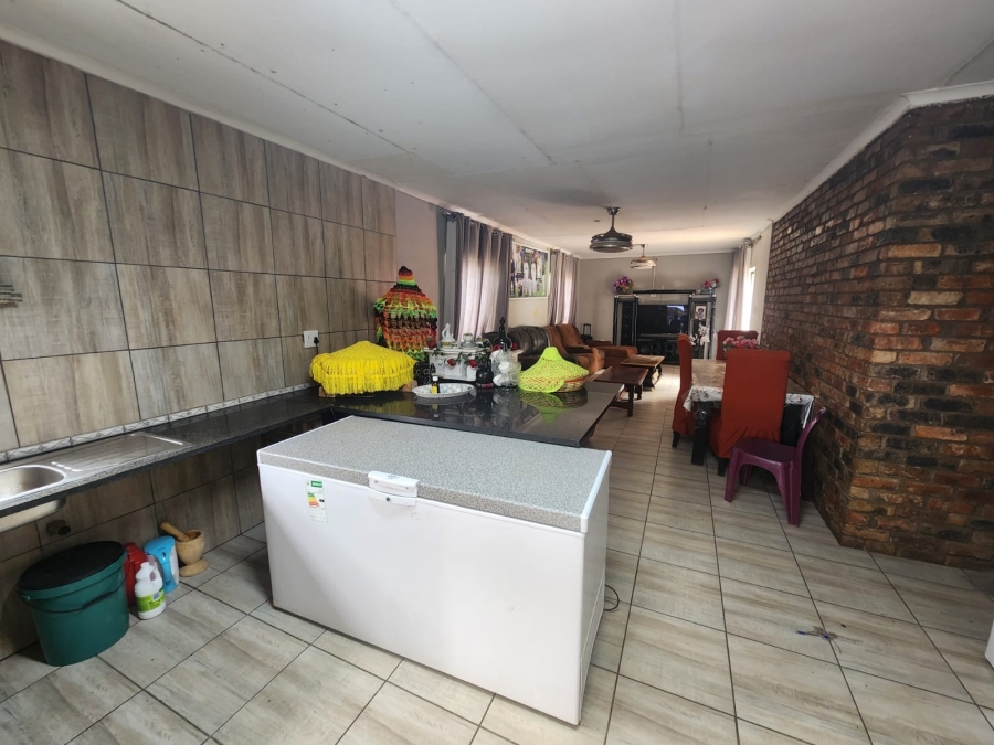 5 Bedroom Property for Sale in Northam Limpopo