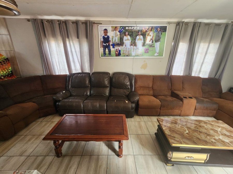 5 Bedroom Property for Sale in Northam Limpopo