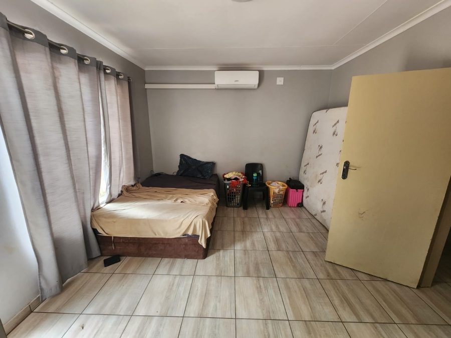 5 Bedroom Property for Sale in Northam Limpopo