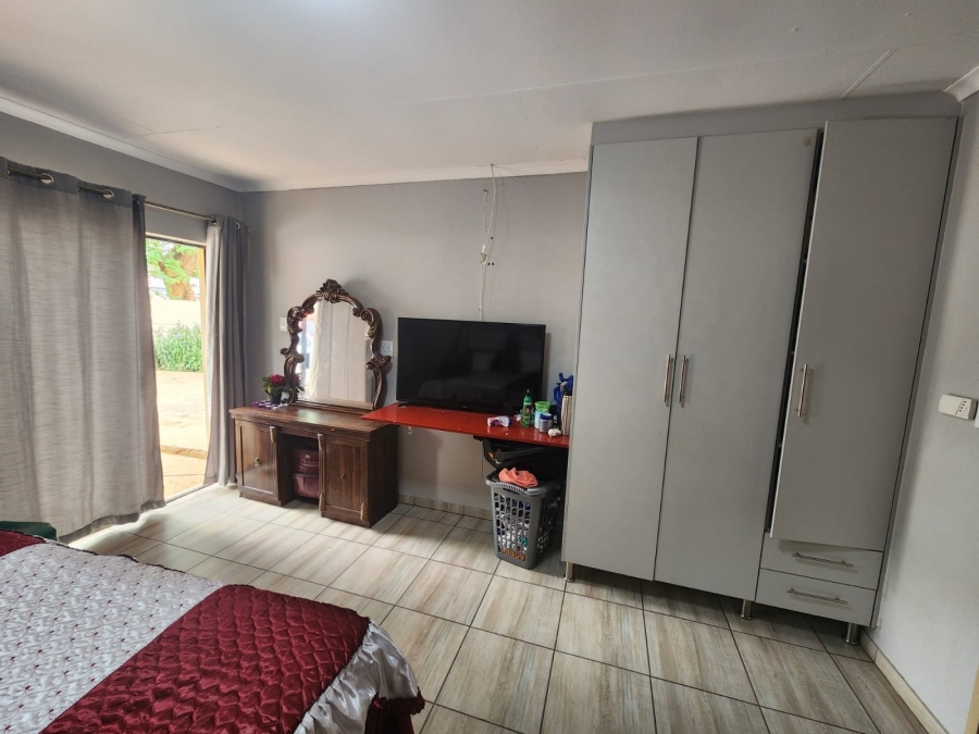 5 Bedroom Property for Sale in Northam Limpopo