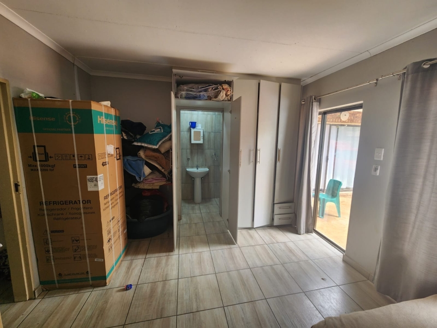 5 Bedroom Property for Sale in Northam Limpopo