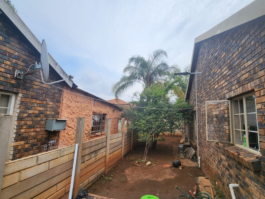 5 Bedroom Property for Sale in Northam Limpopo