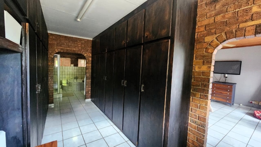 3 Bedroom Property for Sale in Sterpark Limpopo