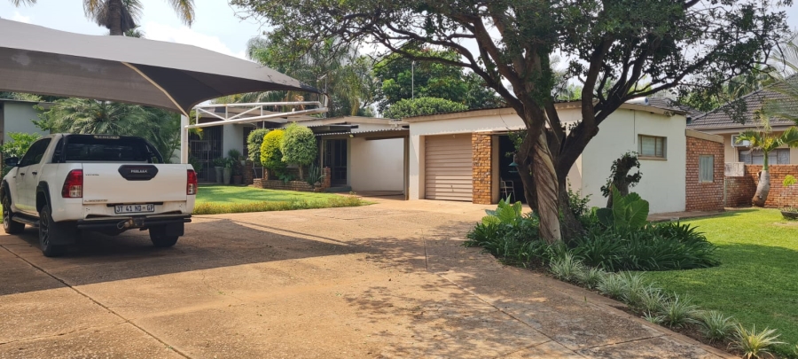 4 Bedroom Property for Sale in Kameeldoringpark Limpopo