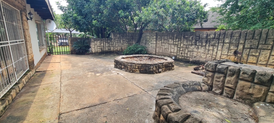 4 Bedroom Property for Sale in Kameeldoringpark Limpopo