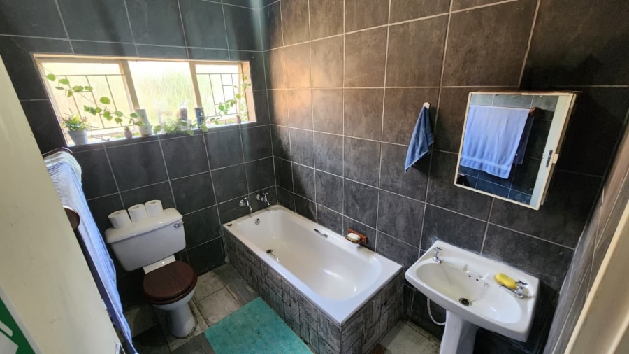 4 Bedroom Property for Sale in Bendor Limpopo