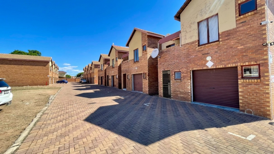 4 Bedroom Property for Sale in Annadale Limpopo