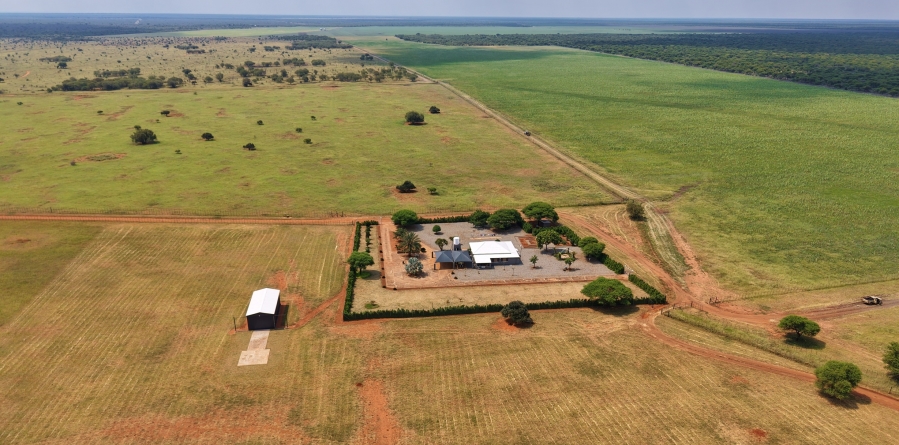 6 Bedroom Property for Sale in Dwaalboom Limpopo