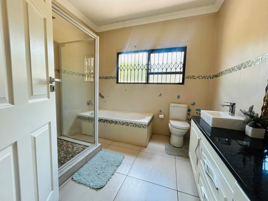 4 Bedroom Property for Sale in Chroompark Limpopo