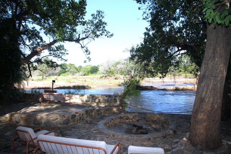 Commercial Property for Sale in Ndlovumzi Limpopo