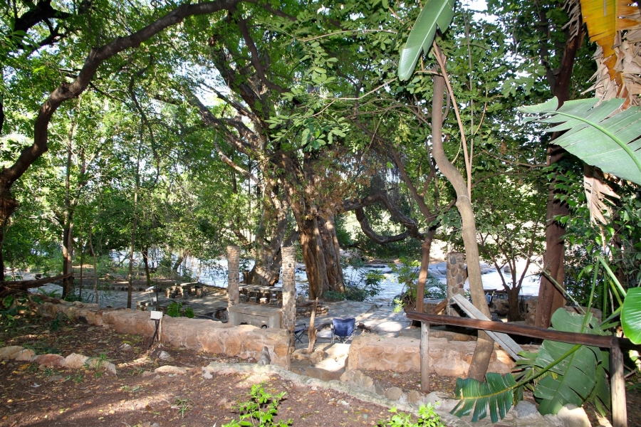 Commercial Property for Sale in Ndlovumzi Limpopo