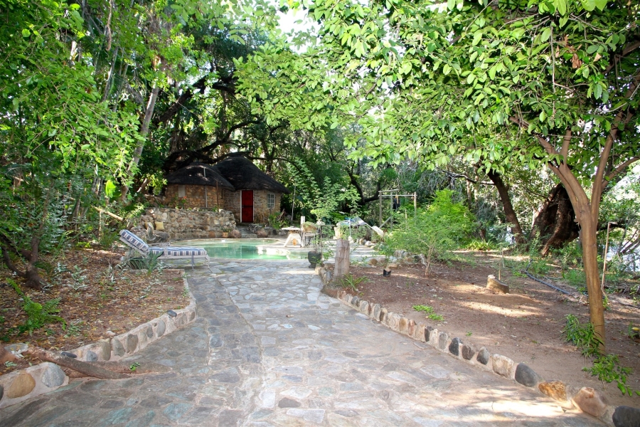 Commercial Property for Sale in Ndlovumzi Limpopo