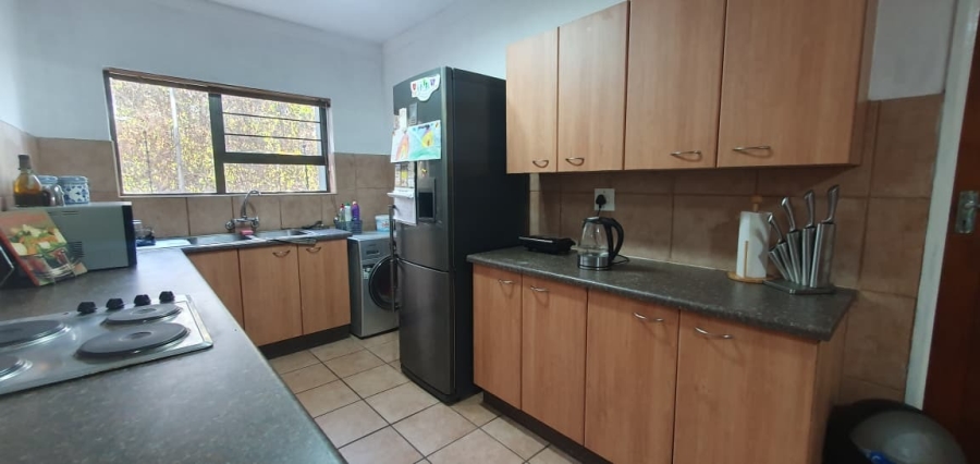1 Bedroom Property for Sale in Hospitaalpark Limpopo