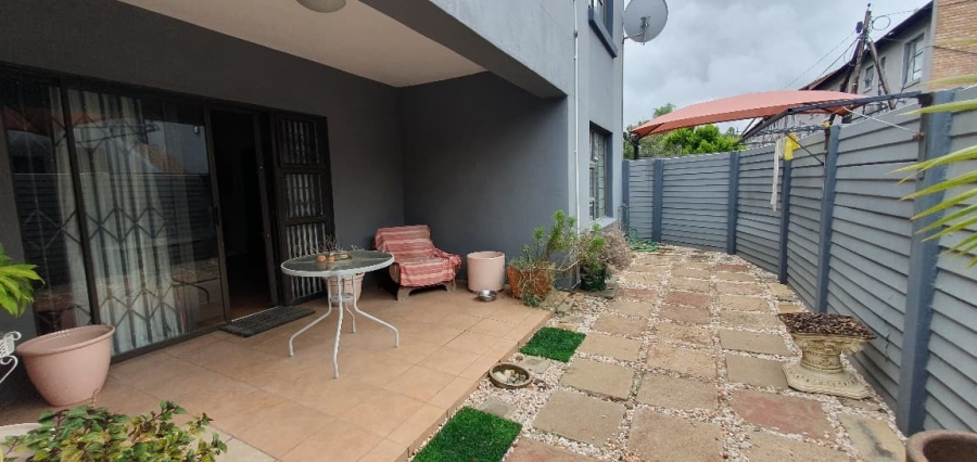 1 Bedroom Property for Sale in Hospitaalpark Limpopo