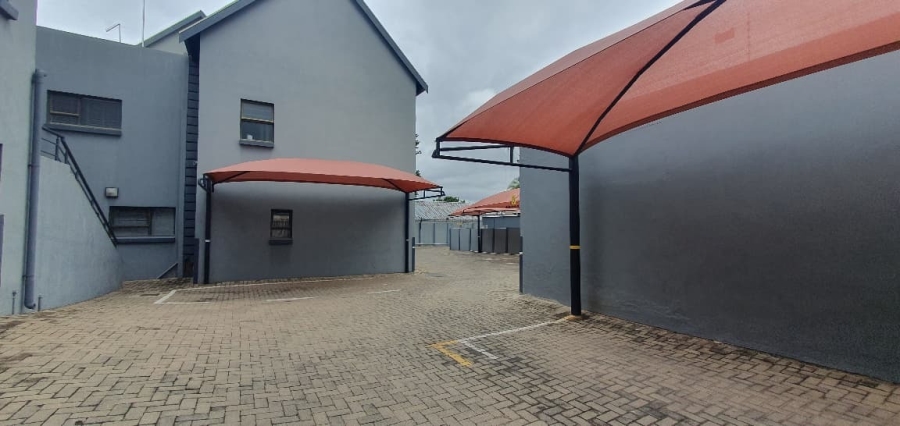 1 Bedroom Property for Sale in Hospitaalpark Limpopo