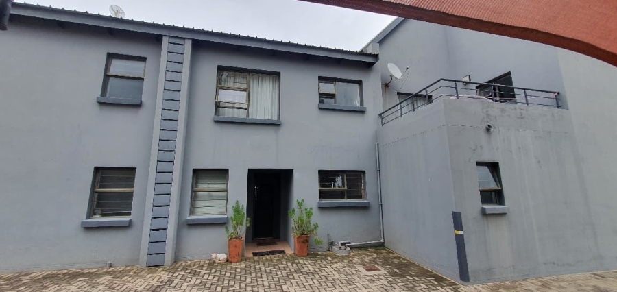 1 Bedroom Property for Sale in Hospitaalpark Limpopo