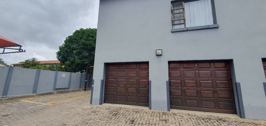 1 Bedroom Property for Sale in Hospitaalpark Limpopo