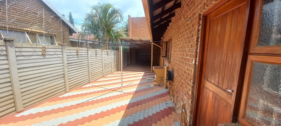 5 Bedroom Property for Sale in Flora Park Limpopo