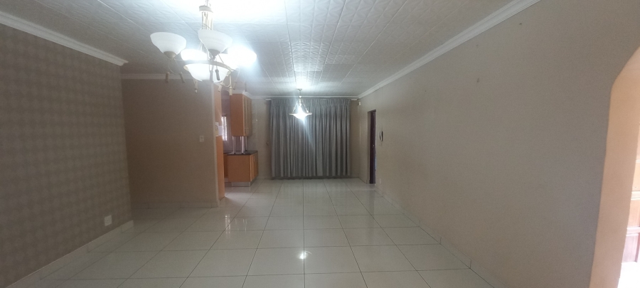 5 Bedroom Property for Sale in Flora Park Limpopo