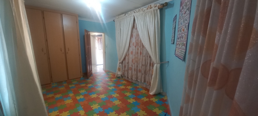 5 Bedroom Property for Sale in Flora Park Limpopo