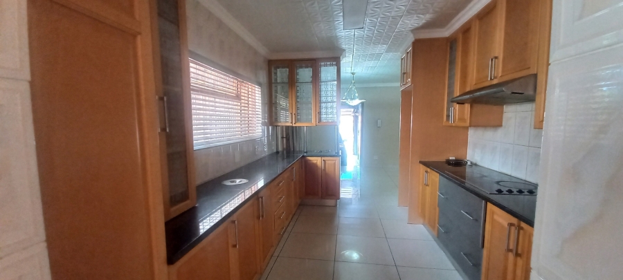 5 Bedroom Property for Sale in Flora Park Limpopo