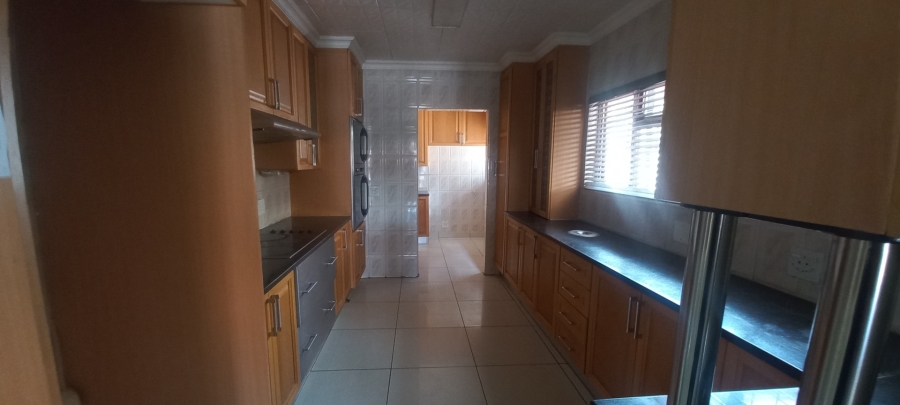 5 Bedroom Property for Sale in Flora Park Limpopo
