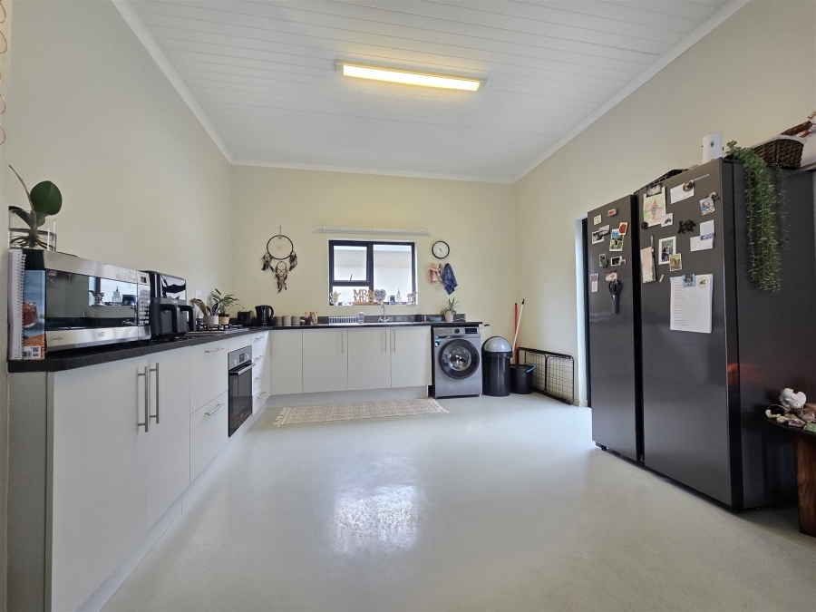 2 Bedroom Property for Sale in Hoedspruit Limpopo