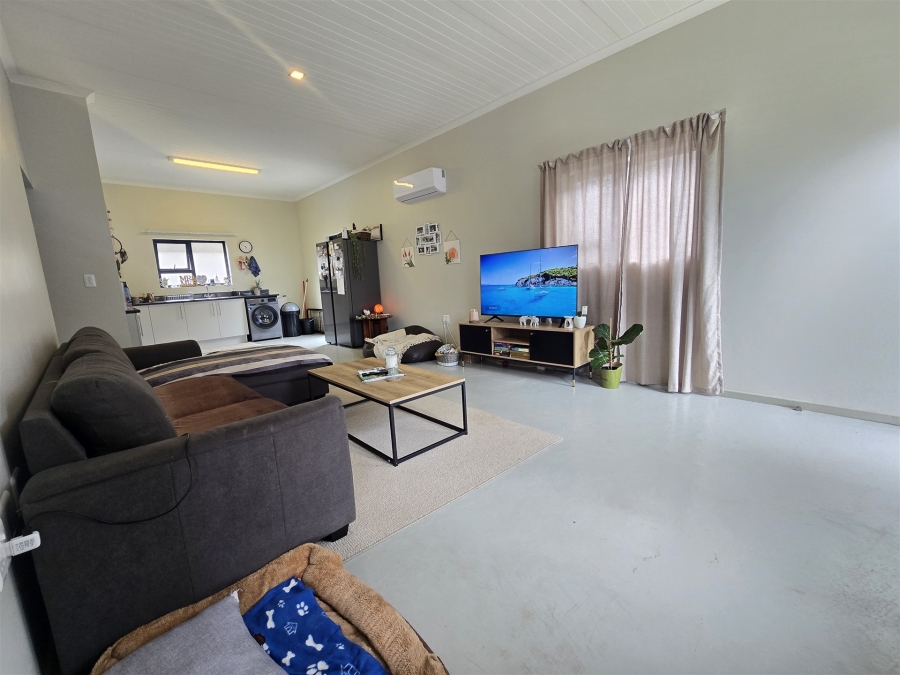 2 Bedroom Property for Sale in Hoedspruit Limpopo