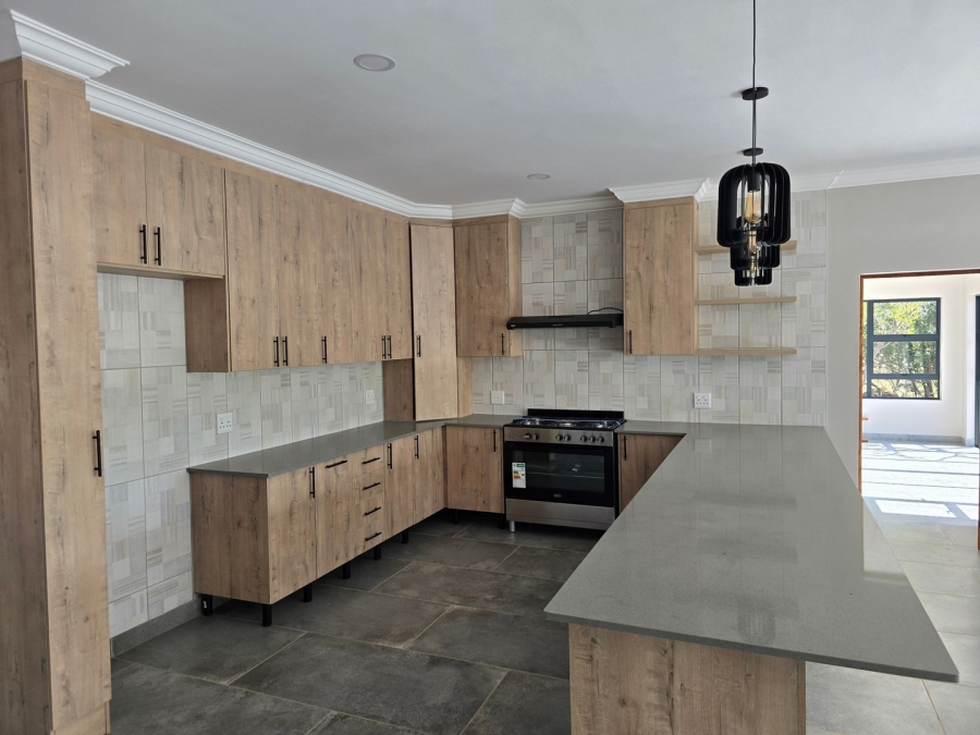 To Let 3 Bedroom Property for Rent in Verloren Estate Limpopo