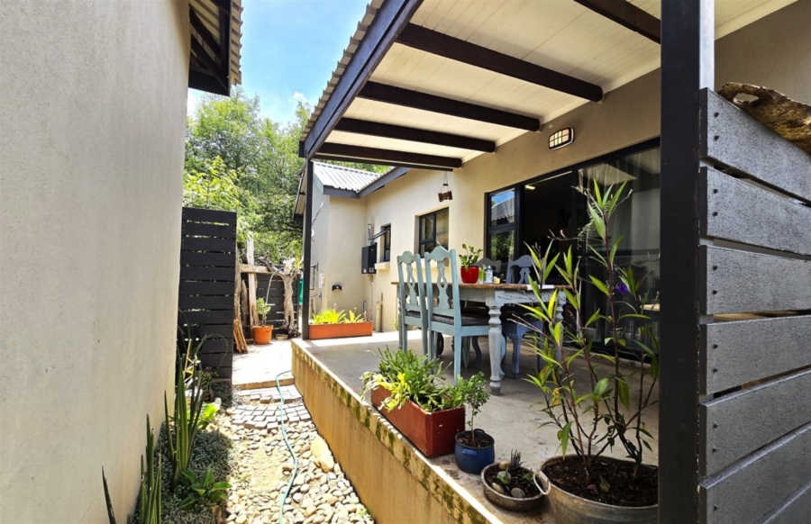 2 Bedroom Property for Sale in Hoedspruit Limpopo