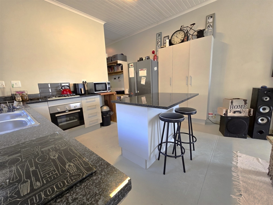 2 Bedroom Property for Sale in Hoedspruit Limpopo