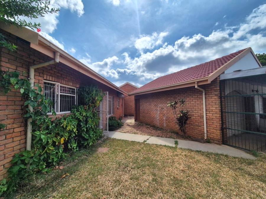 3 Bedroom Property for Sale in Mookgopong Limpopo