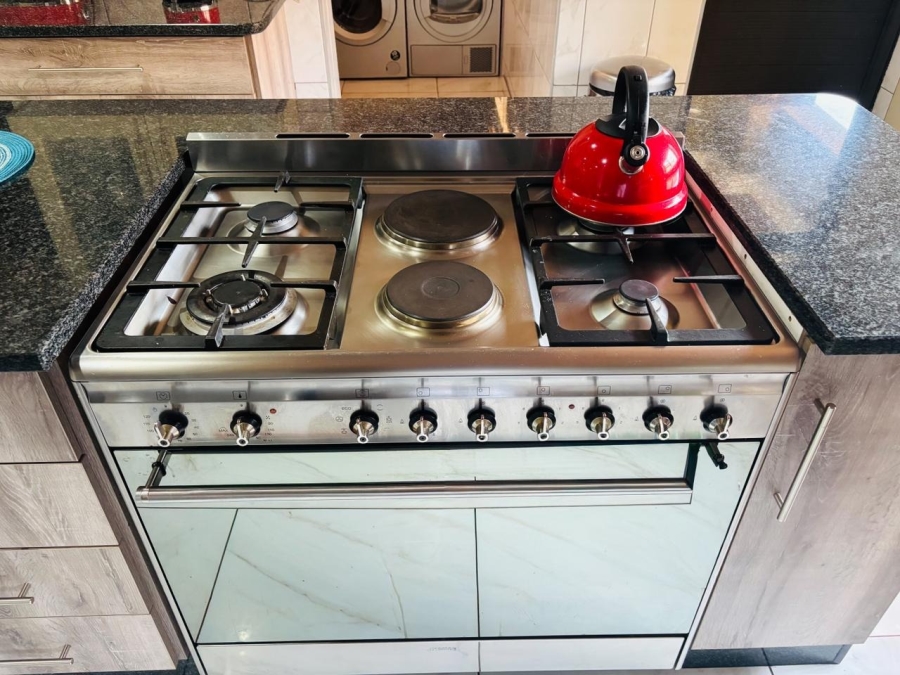 7 Bedroom Property for Sale in Chroompark Limpopo