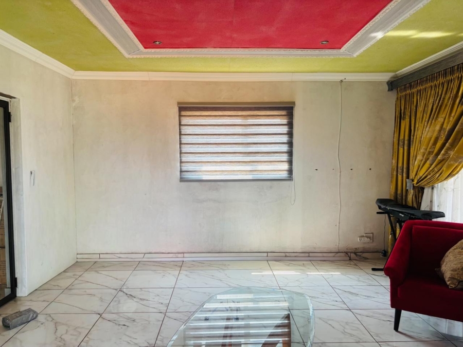 7 Bedroom Property for Sale in Chroompark Limpopo