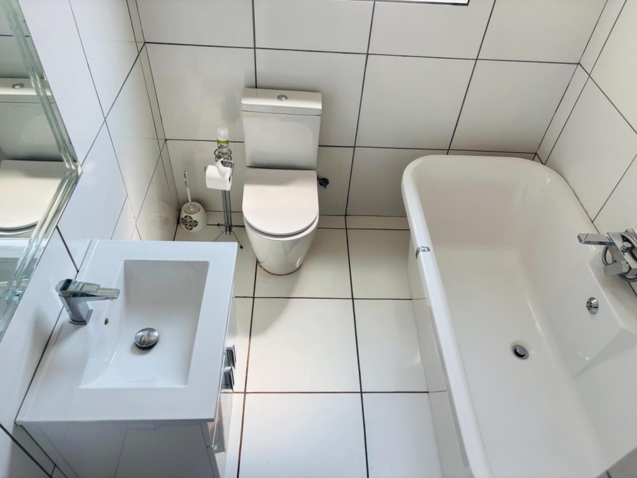 7 Bedroom Property for Sale in Chroompark Limpopo